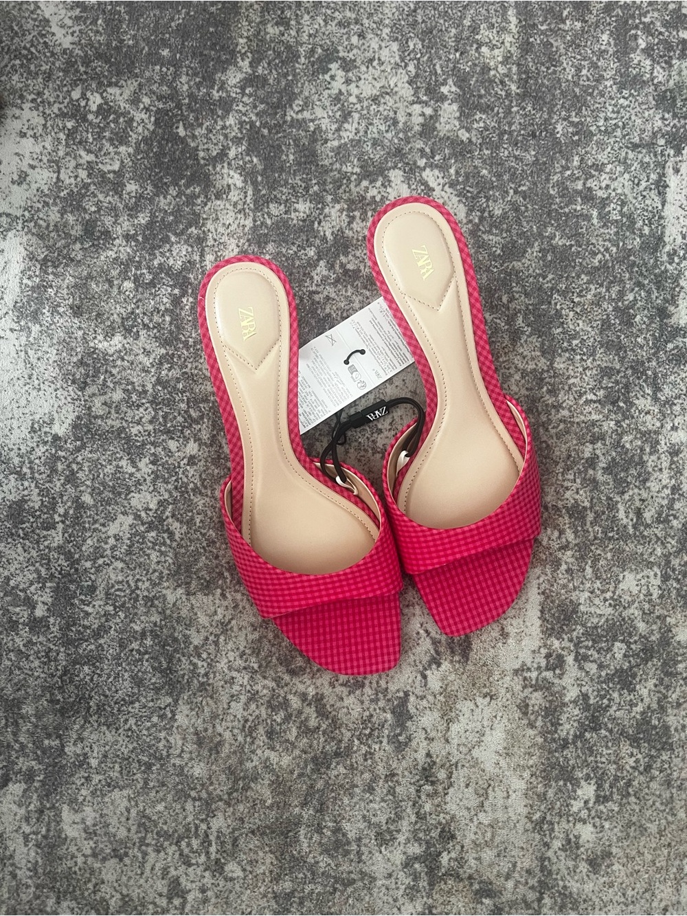 Gingham pink kitten heel
